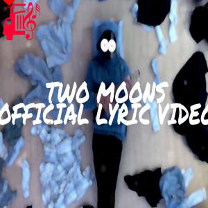 دانلود آهنگ آهنگ Two Moons از BoyWithUke + متن ترانه