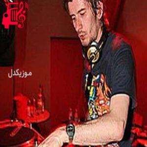 کاور آهنگ renegade از Kavinsky + متن ترانه اثر Kavinsky