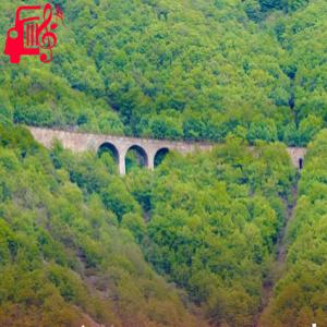 دانلود آهنگ آهنگ فرق میکنی بزار اینو بهت بگم کسی در حد تو نی از موزیک کار