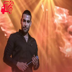 دانلود آهنگ دانلود آهنگ آخه بین این عشقای مصنوعی واقعی تر بودی از مجید رضوی MP3
